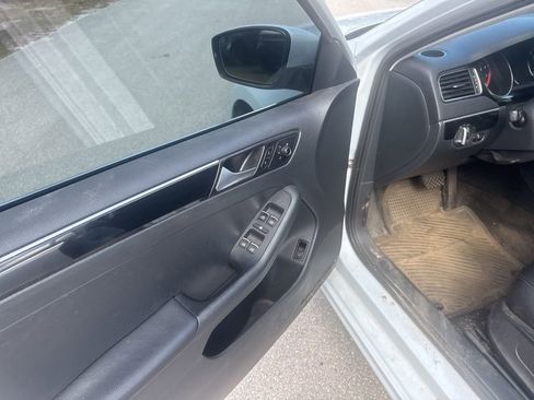 Used 2017 Volkswagen Jetta SEL image 43