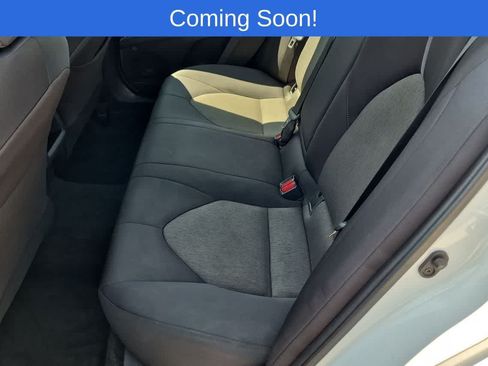Used 2022 Toyota Camry LE FWD image 19