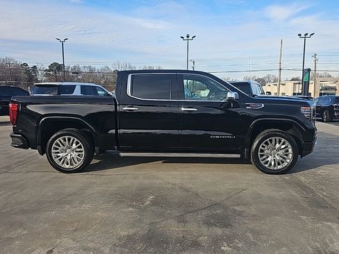 Certified 2022 GMC Sierra 1500 Denali image 2