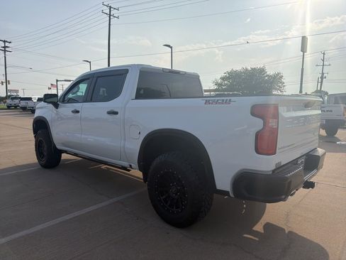 Used 2024 Chevrolet Silverado 1500 LT Trail Boss AWD/4WD image 7