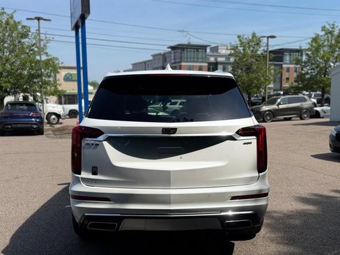 Used 2023 Cadillac XT6 Premium Luxury w/ LPO, Floor Liner Package AWD/4WD image 4