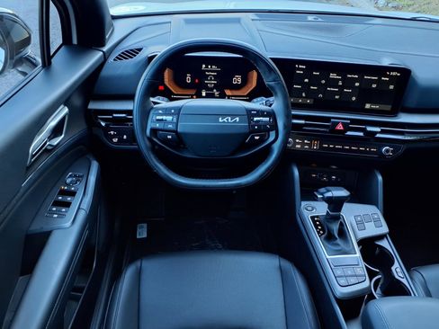 New 2026 Kia Sportage X-Line w/ X-Line Premium Package image 6