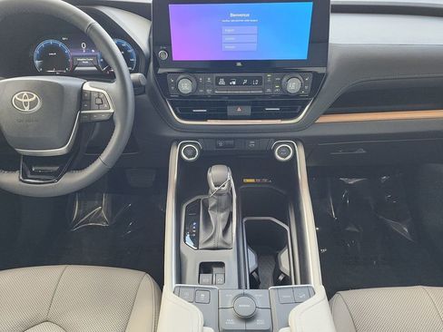 Used 2026 Toyota Grand Highlander AWD image 8