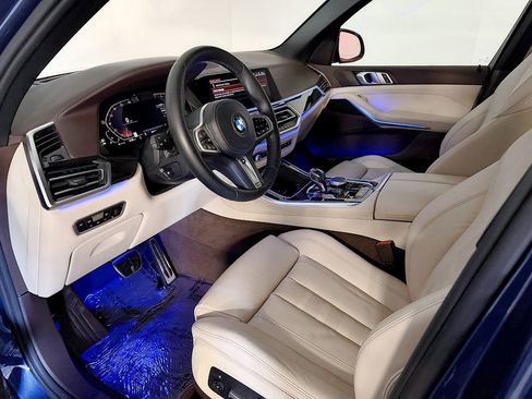 Used 2019 BMW X5 xDrive40i w/ M Sport Package AWD/4WD image 41