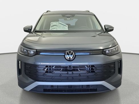 New 2026 Volkswagen Tiguan S image 8