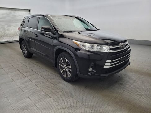 Used 2019 Toyota Highlander XLE image 13