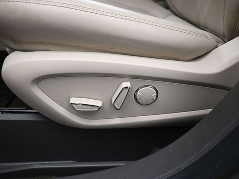 Used 2020 Lincoln Nautilus Reserve image 9