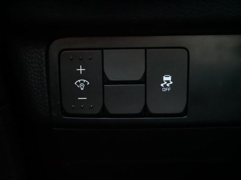 Used 2018 Kia Soul + image 28