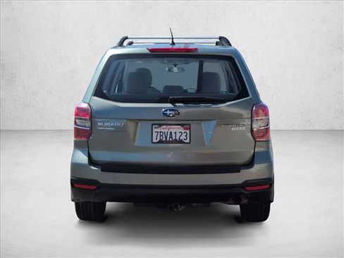 Used 2014 Subaru Forester 2.5i image 7