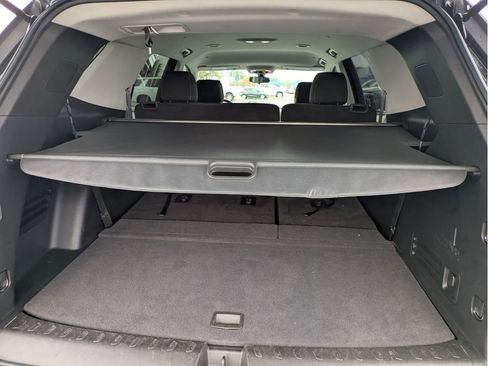 Certified 2020 Chevrolet Traverse LT w/ LPO, Cargo Package image 23