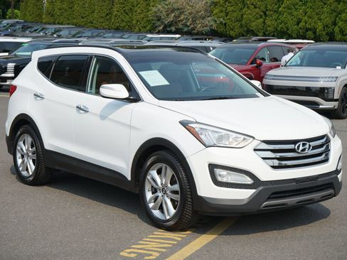 Used 2015 Hyundai Santa Fe Sport 2.0T w/ Option Group 05 AWD/4WD image 3