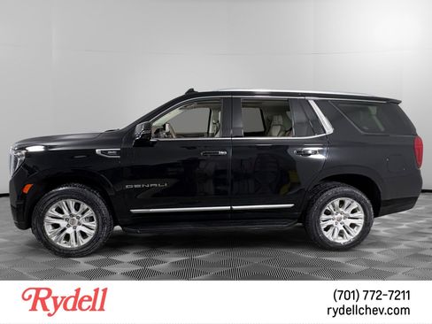 Used 2021 GMC Yukon Denali w/ Max Trailering Package image 2