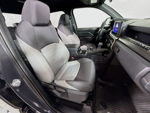 Used 2025 Toyota Tacoma TRD Sport AWD/4WD image 25