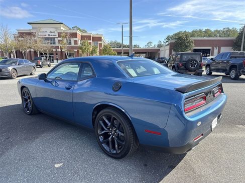 Used 2023 Dodge Challenger GT w/ Plus Package image 5
