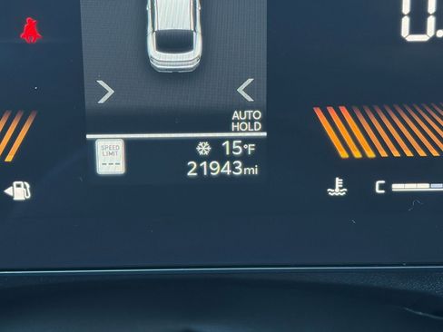 Used 2025 Kia K4 LXS image 39