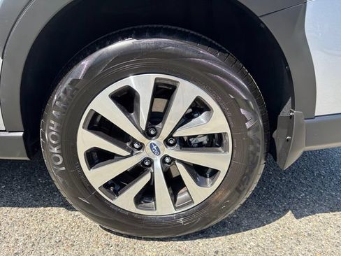 Certified 2025 Subaru Outback Premium AWD/4WD image 26