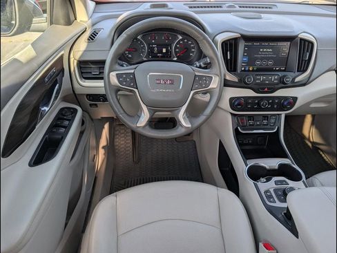 Used 2018 GMC Terrain Denali w/ Advanced Safety Package FWD image 11