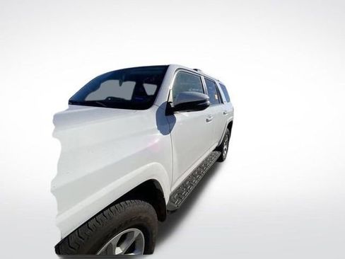 Used 2024 Toyota 4Runner SR5 Premium image 2