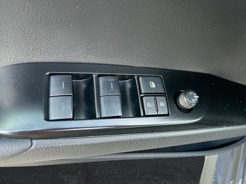 Used 2025 Toyota Camry LE w/ Convenience Package FWD image 13