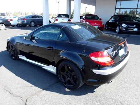 Used 2005 Mercedes-Benz SLK 350 Roadster 3.5L image 3