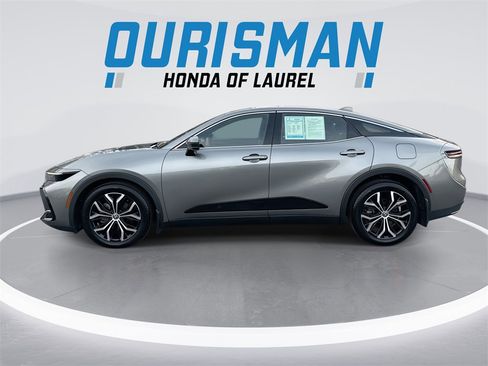 Used 2023 Toyota Crown XLE image 5