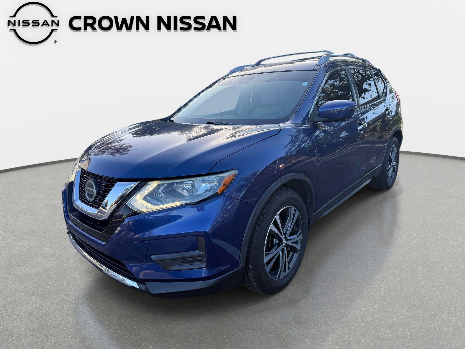 Used 2020 Nissan Rogue SV w/ Premium Package FWD image 2