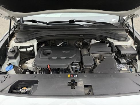 Used 2019 Hyundai Santa Fe SEL image 15