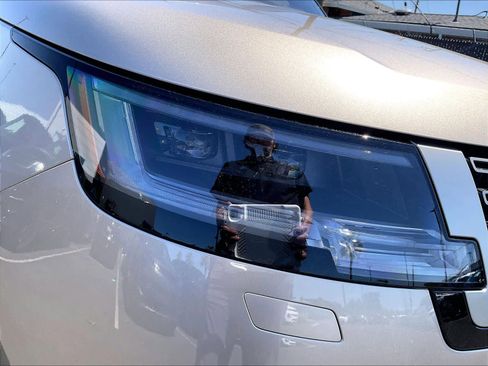 Used 2023 Land Rover Range Rover SE AWD/4WD image 30