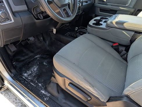 Used 2017 RAM 2500 Tradesman w/ Chrome Appearance Group image 16