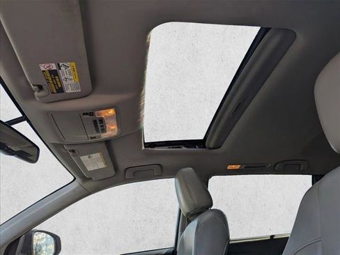 Used 2016 Toyota Highlander XLE image 22