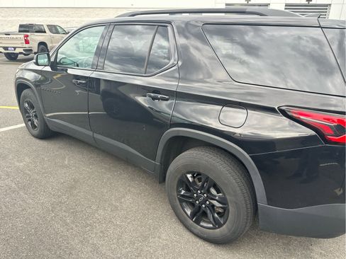 Certified 2023 Chevrolet Traverse LT w/ Midnight/Sport Edition AWD/4WD image 5