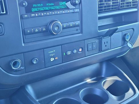 Used 2024 Chevrolet Express 3500 LT w/ LT Preferred Equipment Group image 24