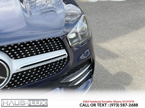 Used 2021 Mercedes-Benz GLE 350 4MATIC w/ AMG Line Exterior image 10