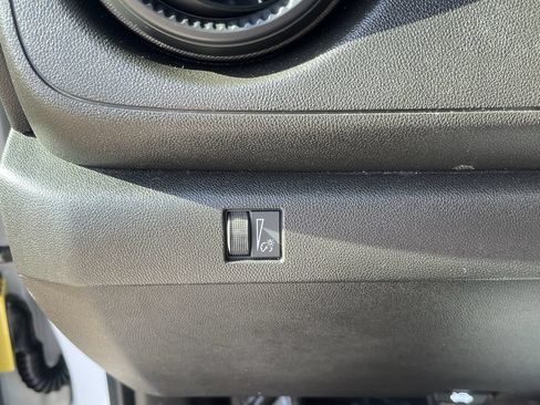 Used 2023 Chevrolet Colorado W/T RWD image 16