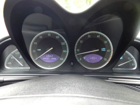Used 2005 Mercedes-Benz SL 600 w/ AMG Sport Pkg image 23