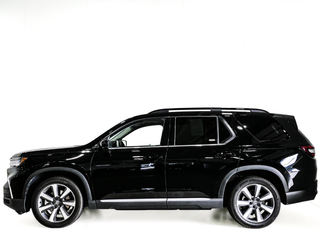 Used 2023 Honda Pilot Elite image 6