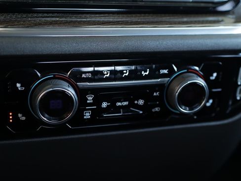 Used 2023 Chevrolet Silverado 1500 LT Trail Boss w/ Protection Package image 17