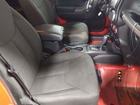 Certified 2018 Jeep Wrangler Unlimited Sport S image 29