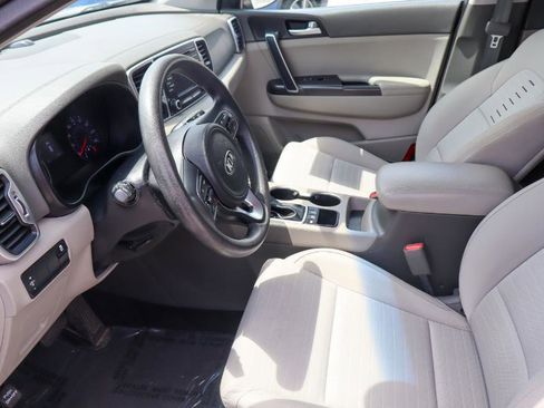 Used 2018 Kia Sportage LX AWD/4WD image 10