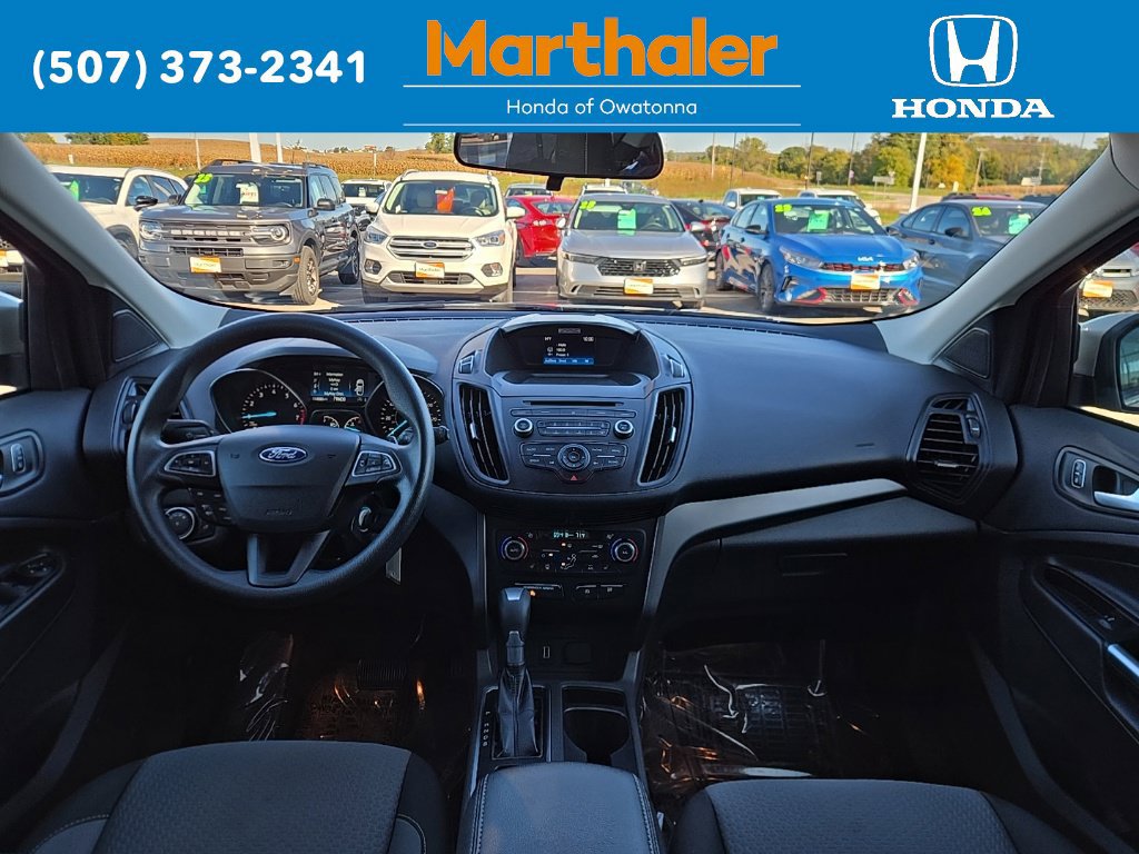 Used 2017 Ford Escape SE w/ SE Cold Weather Package AWD/4WD image 22