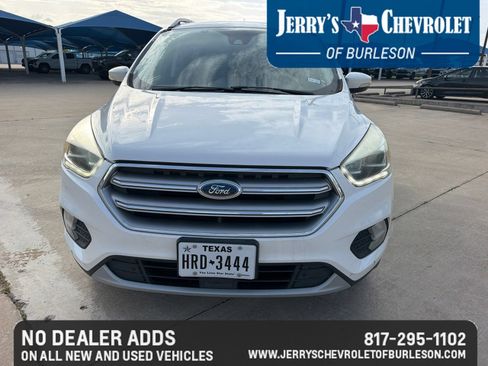 Used 2017 Ford Escape Titanium w/ Equipment Group 301A AWD/4WD image 2