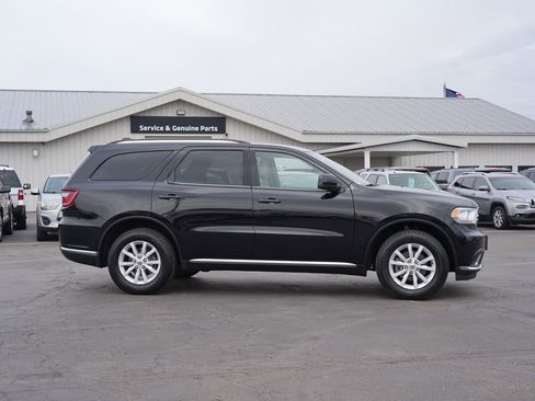 Used 2019 Dodge Durango SXT AWD/4WD image 2