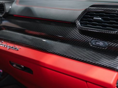 Used 2019 Lamborghini Urus image 38