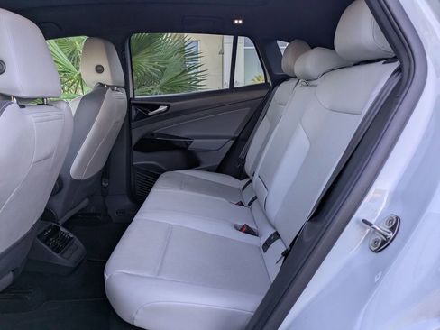 Used 2022 Volkswagen ID.4 Pro S image 17