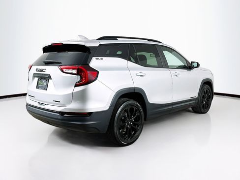 Used 2022 GMC Terrain SLE w/ Driver Convenience Package image 9