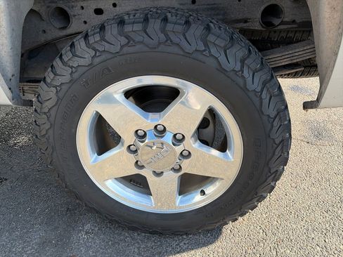 Used 2013 GMC Sierra 2500 SLE w/ HD SLE Premium Package AWD/4WD image 16