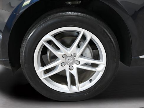 Used 2017 Audi Q5 2.0T Premium Plus w/ Technology Package AWD/4WD image 34