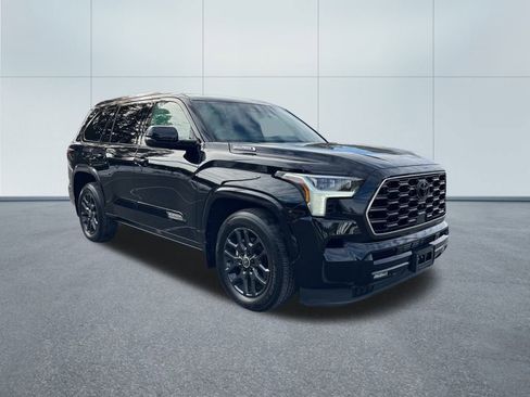 Used 2024 Toyota Sequoia Platinum image 4