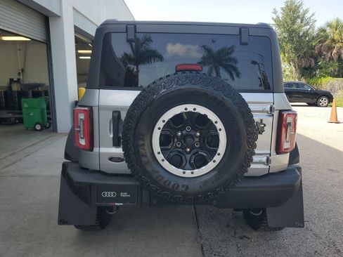 Used 2024 Ford Bronco Badlands AWD/4WD image 6