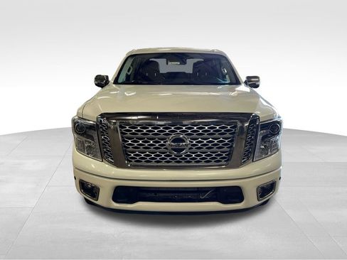 Used 2017 Nissan Titan Platinum Reserve AWD/4WD image 10
